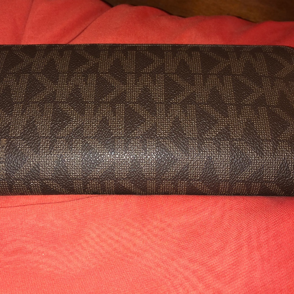 Wallet - Picture 3 of 8